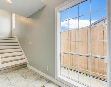 1413 Michigan Street - Photo Thumbnail 3