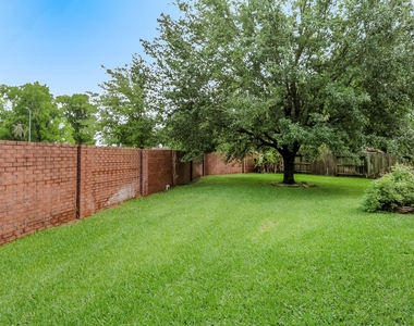 1635 Fairview Drive - Photo Thumbnail 22