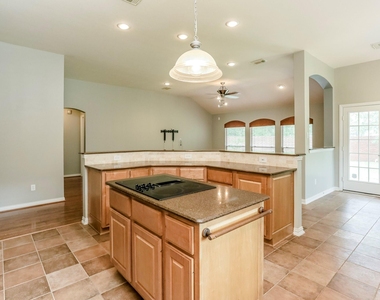 1635 Fairview Drive - Photo Thumbnail 8