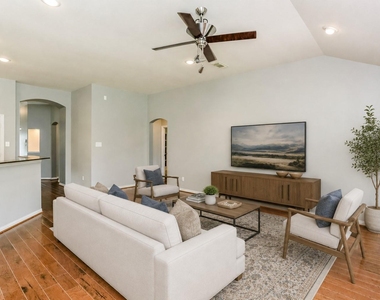 1635 Fairview Drive - Photo Thumbnail 5
