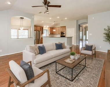 1635 Fairview Drive - Photo Thumbnail 6