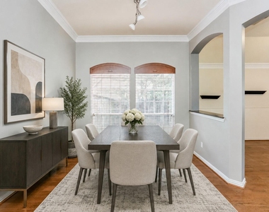 1635 Fairview Drive - Photo Thumbnail 3