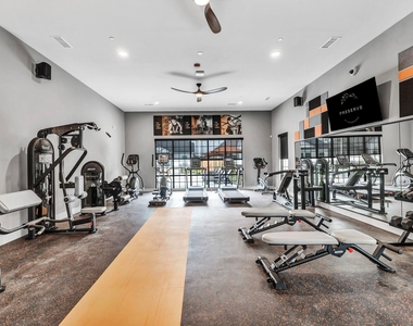 4250 Woodridge Parkway - Photo Thumbnail 8