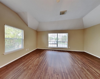 26004 Castle Meadow Lane - Photo Thumbnail 9