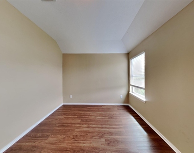 26004 Castle Meadow Lane - Photo Thumbnail 21