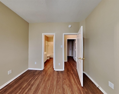 26004 Castle Meadow Lane - Photo Thumbnail 18