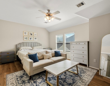 1616 W 25th Street - Photo Thumbnail 19