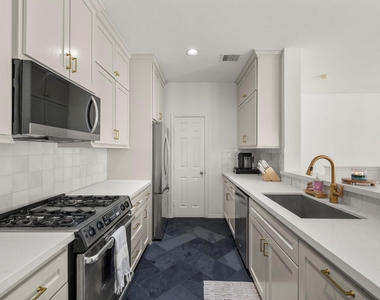 1616 W 25th Street - Photo Thumbnail 15