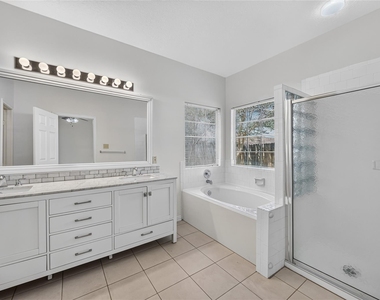 88 Laughing Brook Court - Photo Thumbnail 13