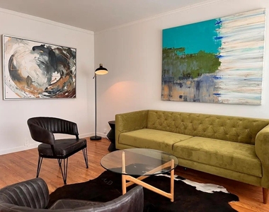 306 Hawthorne Street - Photo Thumbnail 3