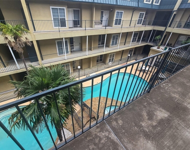 921 Marine Drive - Photo Thumbnail 19