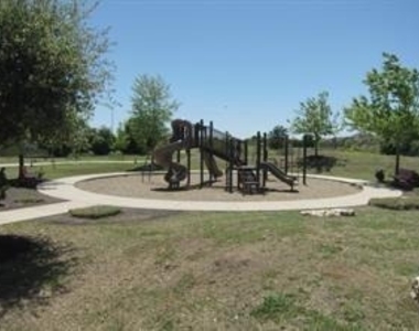 504 Rolling Oak Drive - Photo Thumbnail 20