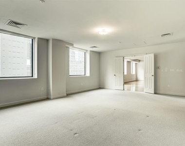 914 Main Street - Photo Thumbnail 6