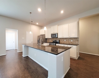 31114 Gulf Cypress Lane - Photo Thumbnail 8