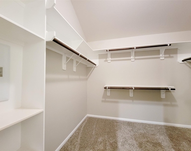 31114 Gulf Cypress Lane - Photo Thumbnail 17
