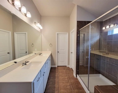 31114 Gulf Cypress Lane - Photo Thumbnail 15