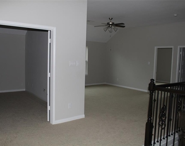 26711 Stoney Shores Ln - Photo Thumbnail 13