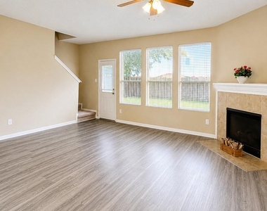 22523 Spring Crossing Drive - Photo Thumbnail 10