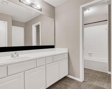 22523 Spring Crossing Drive - Photo Thumbnail 32