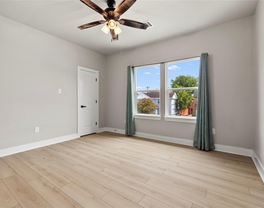 2406 Truxillo Street - Photo Thumbnail 10
