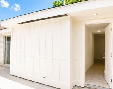 11118 High Star Drive - Photo Thumbnail 4