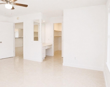 11118 High Star Drive - Photo Thumbnail 15