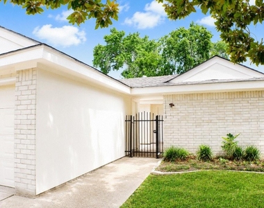 11118 High Star Drive - Photo Thumbnail 1