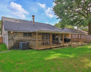 9130 Kirkleigh Street - Photo Thumbnail 34