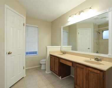 9130 Kirkleigh Street - Photo Thumbnail 16