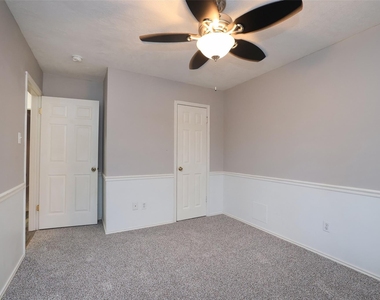 9130 Kirkleigh Street - Photo Thumbnail 18