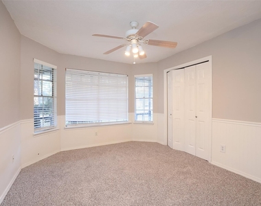 9130 Kirkleigh Street - Photo Thumbnail 14
