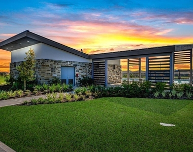 7814 Brumbly Lane - Photo Thumbnail 13