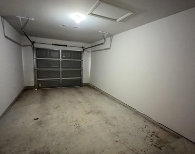 501 Hines Street - Photo Thumbnail 13