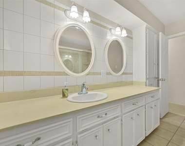 2003 Kingsway Drive - Photo Thumbnail 28