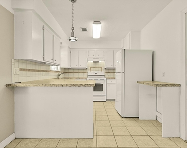 2003 Kingsway Drive - Photo Thumbnail 11