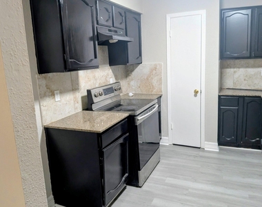 11818 Sawmill Stream Circle - Photo Thumbnail 5