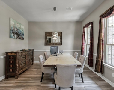 409 Ridgelake Scenic Drive - Photo Thumbnail 8
