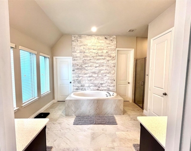 258 Trillium Park Loop - Photo Thumbnail 6