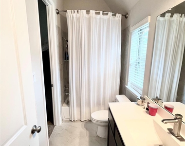 258 Trillium Park Loop - Photo Thumbnail 8