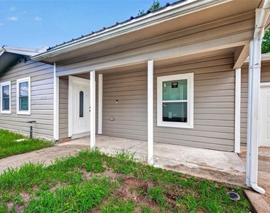4715 Chapman Street - Photo Thumbnail 4