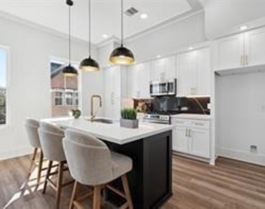 9020 Orange Spring Drive - Photo Thumbnail 13