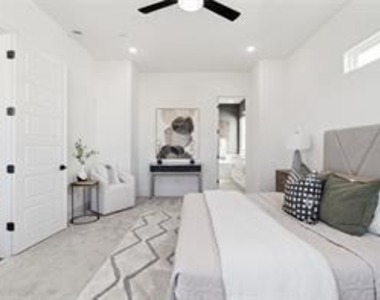 9020 Orange Spring Drive - Photo Thumbnail 21