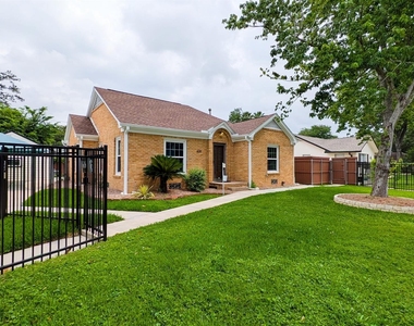 409 Milwaukee Street - Photo Thumbnail 24