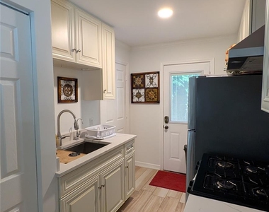 409 Milwaukee Street - Photo Thumbnail 20