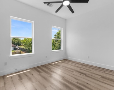4412 Alvin Street - Photo Thumbnail 16