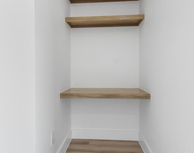 4412 Alvin Street - Photo Thumbnail 21