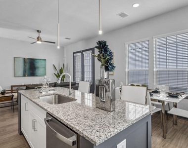 4250 Woodridge Parkway - Photo Thumbnail 3