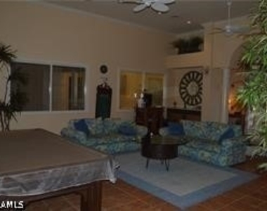 8214 Key Royal Circle - Photo Thumbnail 5