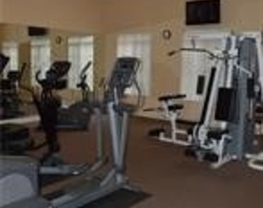 8214 Key Royal Circle - Photo Thumbnail 3