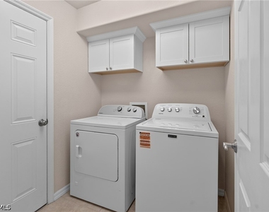 9026 Astonia Way - Photo Thumbnail 22